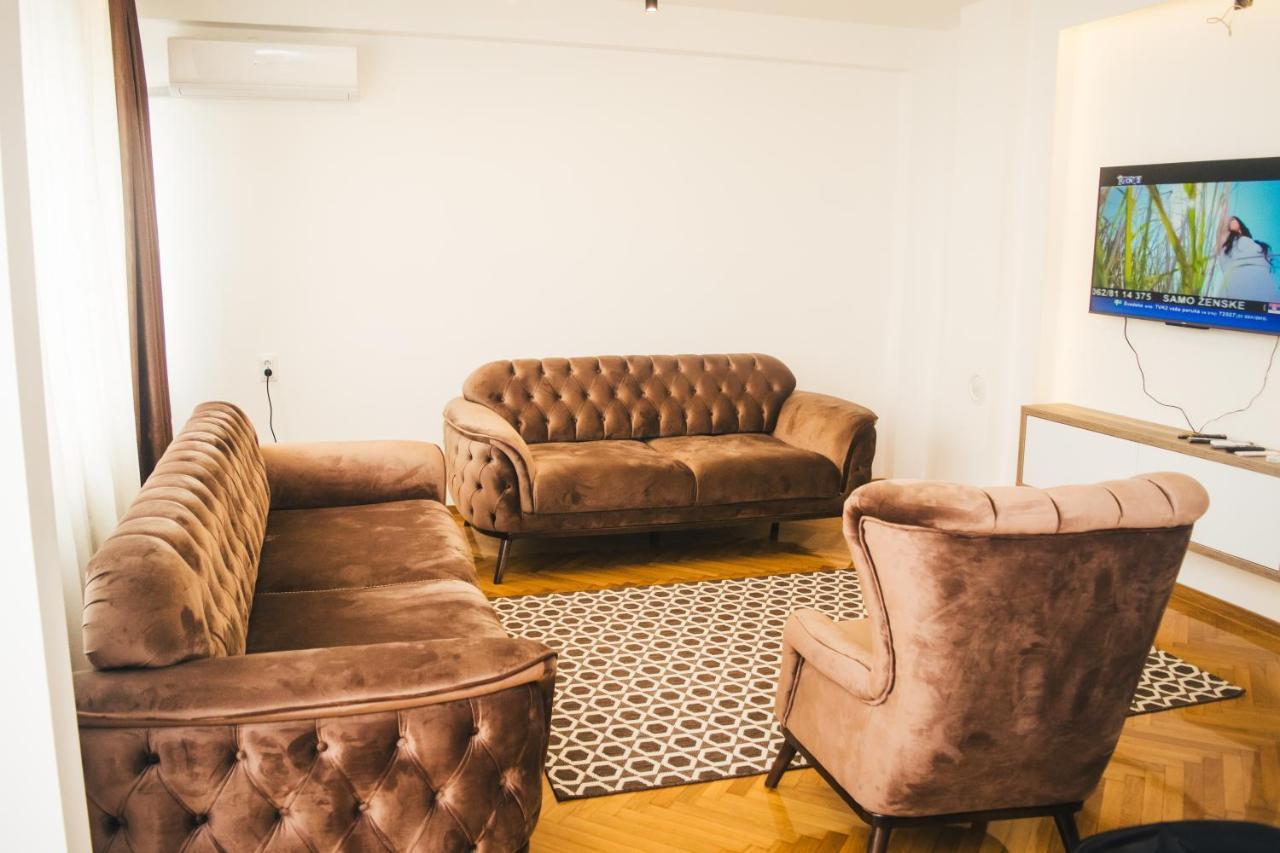 Aparment Theatre Apartment Nis Luaran gambar