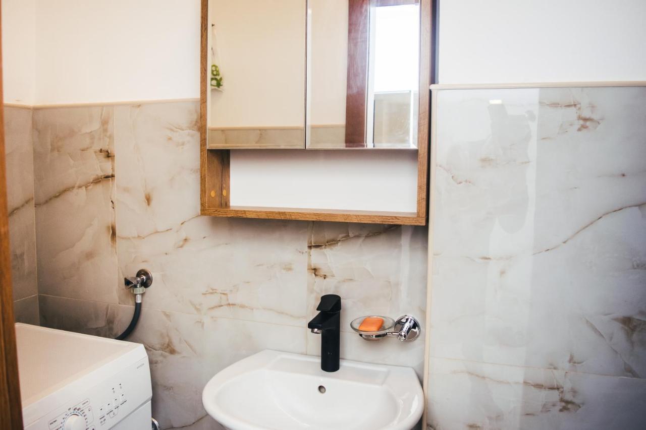Aparment Theatre Apartment Nis Luaran gambar