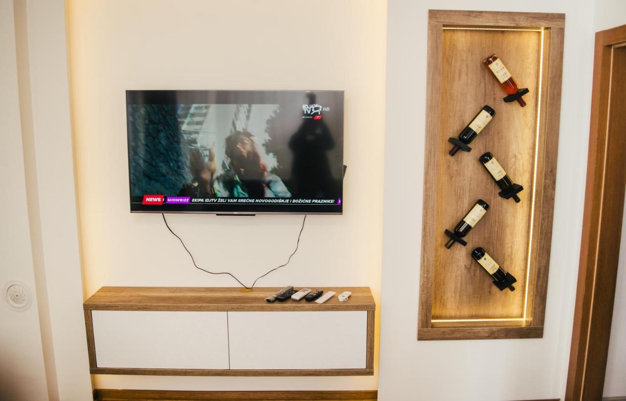 Aparment Theatre Apartment Nis Luaran gambar